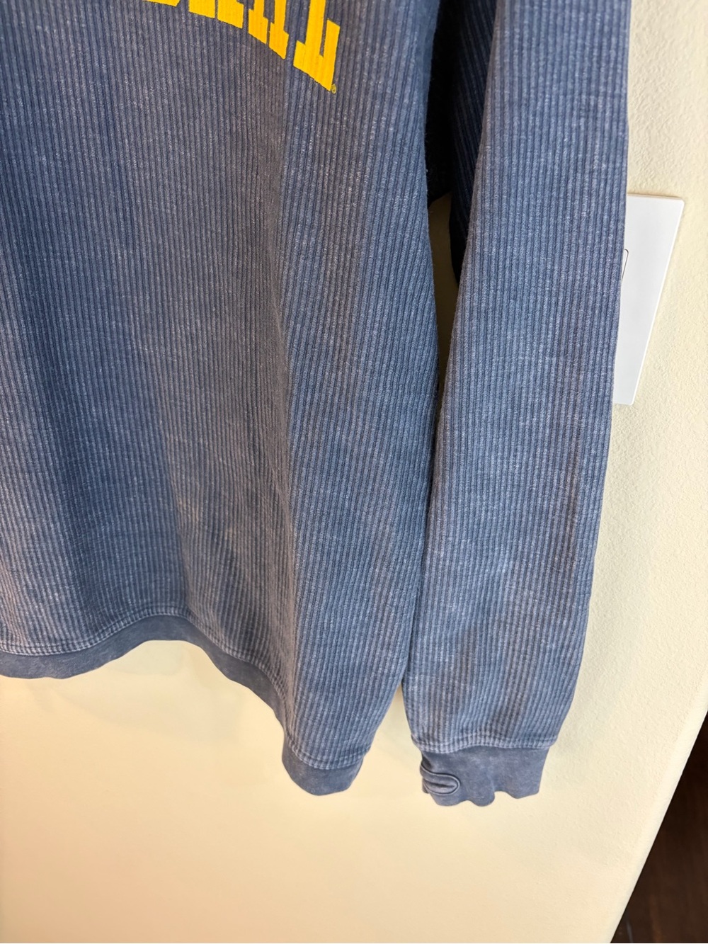 Pressbox Notre Dame Sweatshirt Medium Navy Blue Ribbed Pullover - Picture 3 of 6